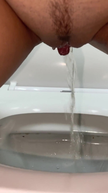 Kompilacija izbliza u javnim zahodima! Pokazivanje prljavih jastučića! POV! | Isječak 1