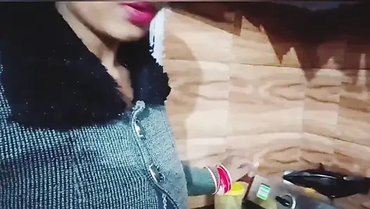 Latika gritik ngentot sama saudara tirinya