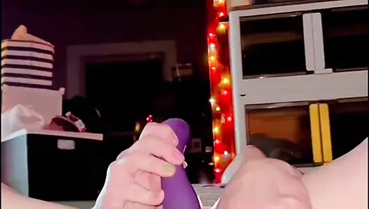 Omg she is hot sweet pink pussy