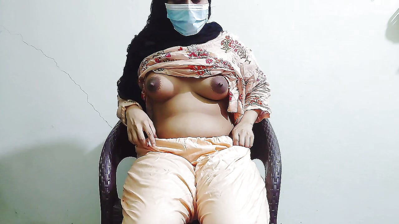 Desi Pakistani Husband Teasing Wife's Pussy