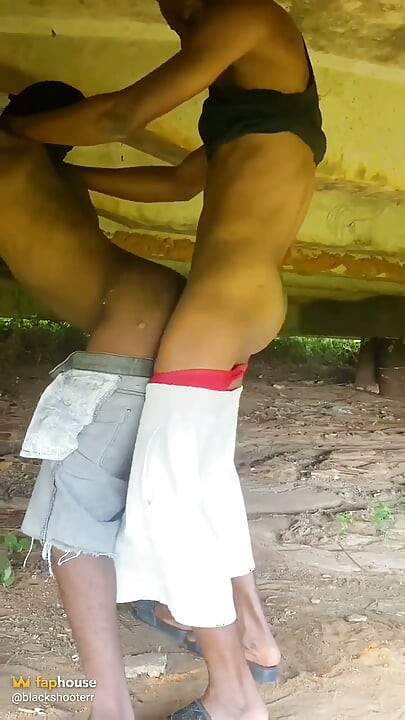 Under the Bridge Outdoor Fucking His Ass Well