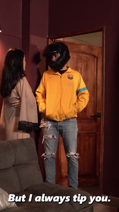 Sex with the Delivery Guy - 5 Stars for the Service | Clip 1