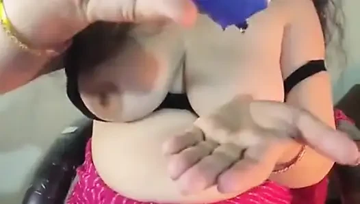 Look at Her How She Gets When She Masturbates