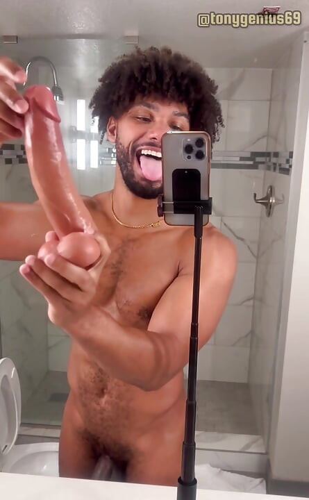 Vibrator Xxl: joc cu vibrator