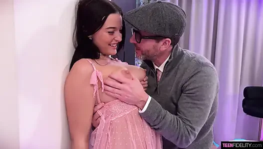 Kloe Love Is Pretty in Pink