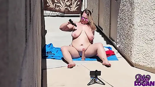 Outside Sun Bathing BBW Oil Big Tits and Pounds Her Meaty Pussy