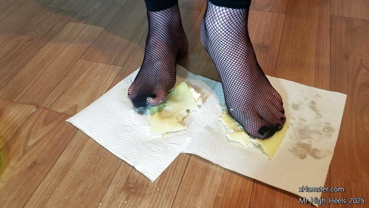 ม้วนชีส / ชีสม้วนกับอาหารน้ําเงี่ยน