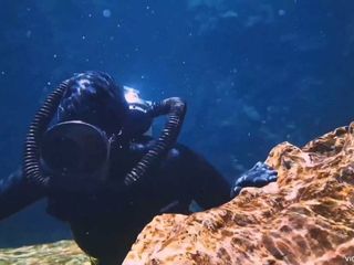 Atemspiel Unterwasser-Auslaufen aus der Luft, Tauchen