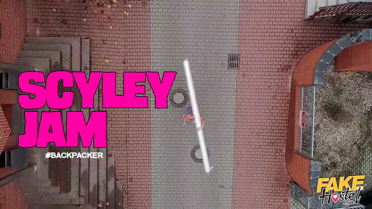 Fake hostel - scyley jam si cewek rambut cokelat lagi asik ngentot sama bapak kos di ranjang sebelum dientot gaya doggy sama kontol besar