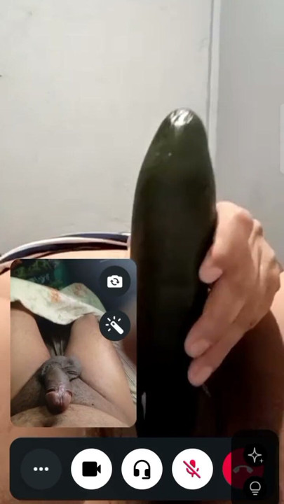 Hot girl putting cucumber in hot video call | Clip 1