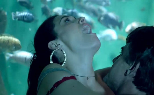 Emmy Rossum Sex Against Large Aquarium In Shameless