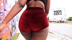 Hot & seksi ebony dengan pantat besar vs ayam hitam
