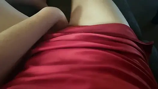 Дилдо трахает мою бритую киску в видео от первого лица