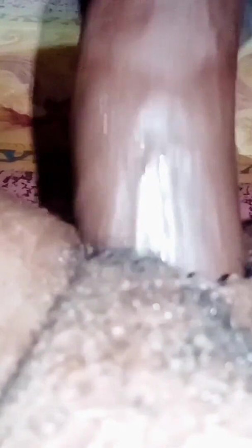 Večera s božicom koja šprica | Isječak 1