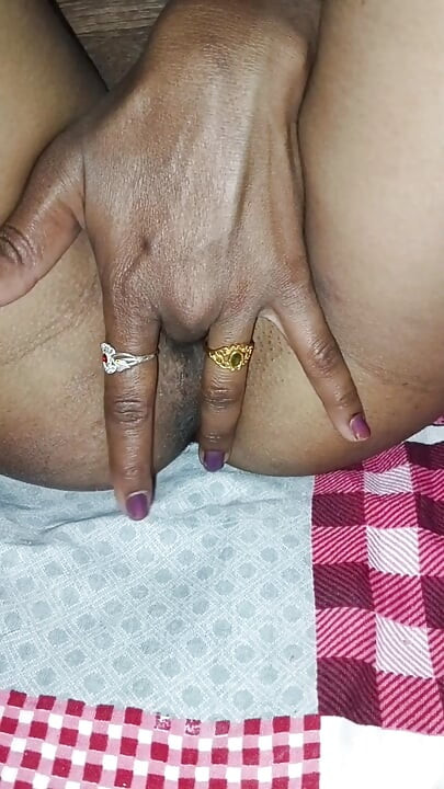 Seema bhabhi fingering at home