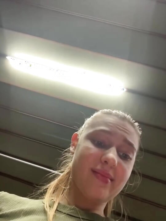 Big ass in Leggings training so hard