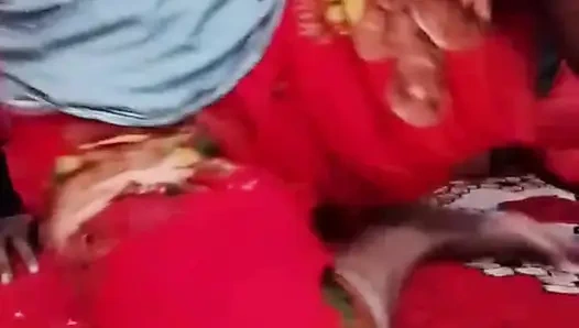 Индийскую возбужденную подругу трахнул любовник