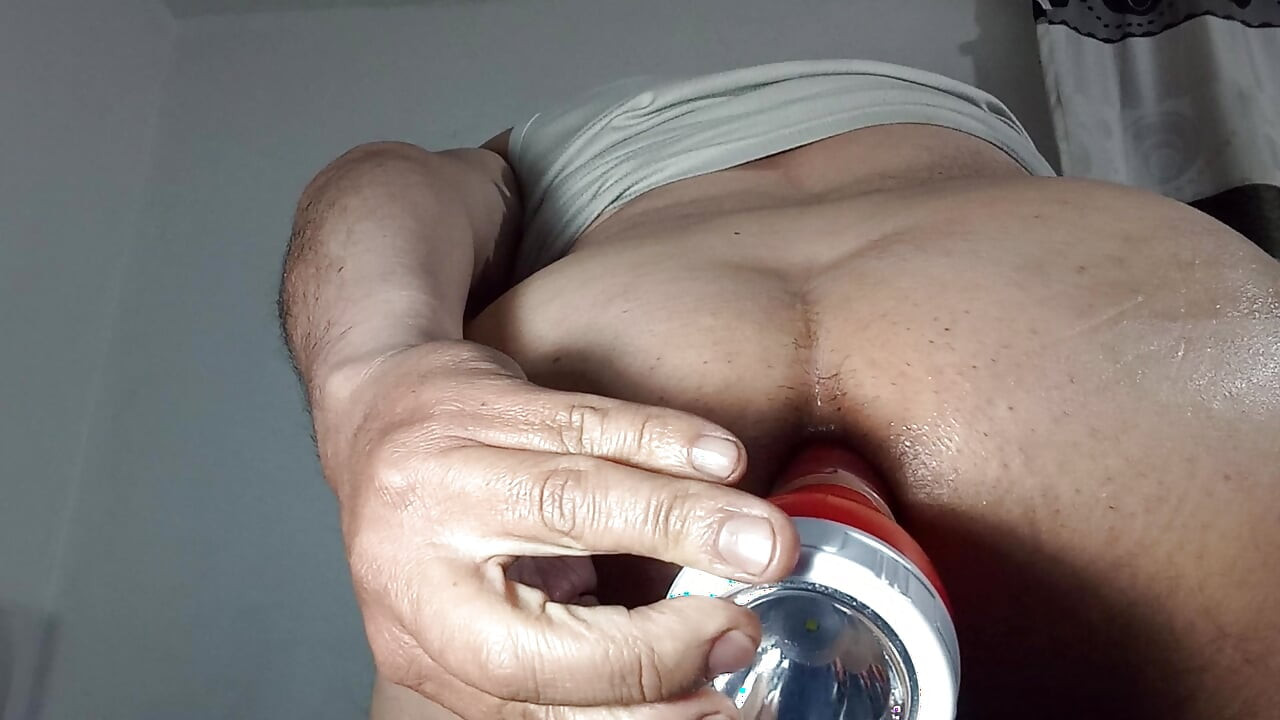 Prvi crveni anal