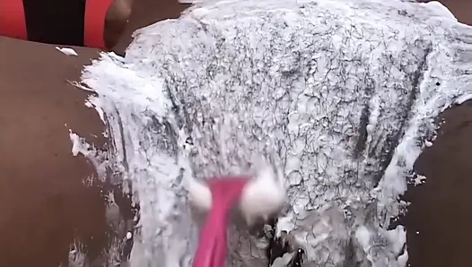 Большая задница из Африки с любовью