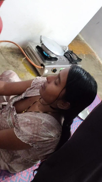 Step brother and step sister romance videos - desi village Aunty sex - boobs show. | Clip 1