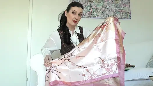 Tugas harian untuk pelacur dengan syal satinku, lady victoria valente