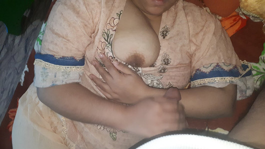 New desi village house wife ki chut gand mari tel lagakar xxx video