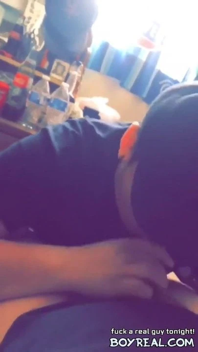 Rapidinha no quarto de seus irmãos