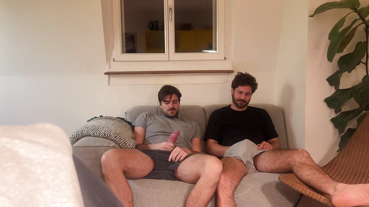 Straight Friend Got First Time Jerked of by Gay Friend