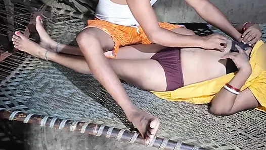Adik tiri seksi india dientot habis-habisan sampai mengerang keenakan