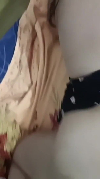 Ključni trenutak iz "Posinak je pojebao svoju maćehu prije spavanja - azijska velika guza"