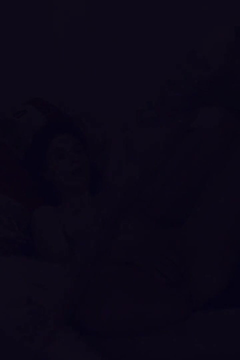 İtaatkar kız inliyor, şehvete teslim oluyor ve bir w gibi inliyorum