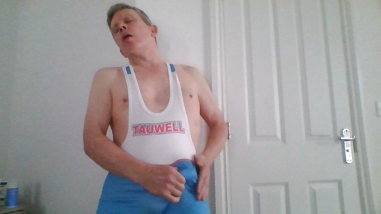 Wank in new wrestling singlet