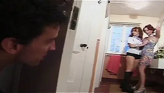 Büyük Omar'ın İngiliz maceraları: groovy anal kızlar (2001)