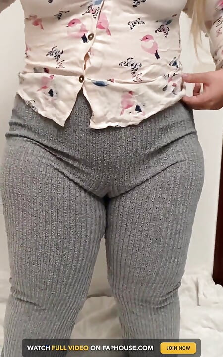 My MILF Stepmom Cleaning and Bouncing Her Beautiful Ass in Yoga Pants