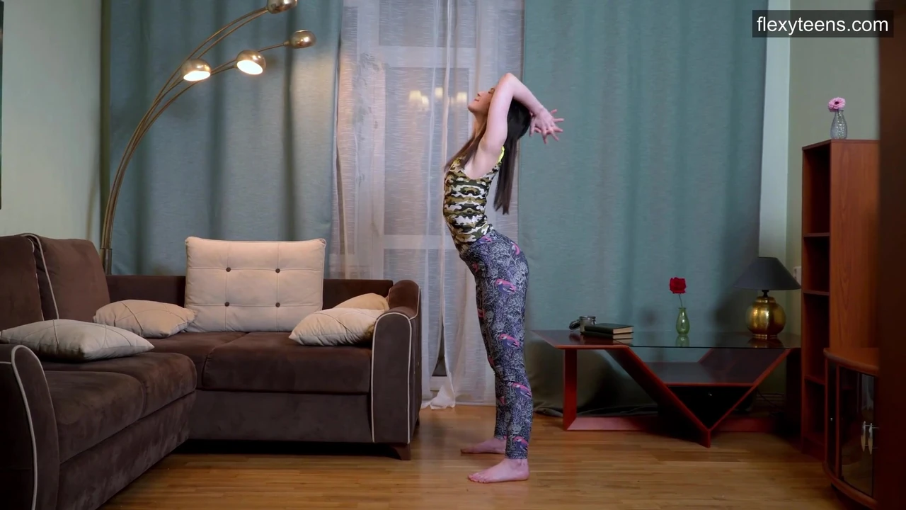 Mind blowing gymnastics with Torpe Baba