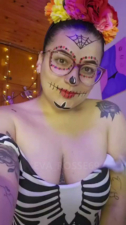 My pussy is always horny and so wet