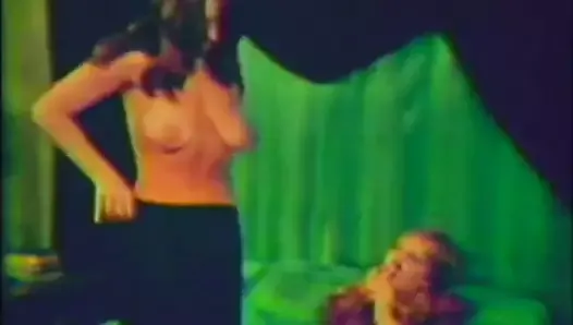 Hot Lesbians Freaky Machine Fun (1970s Vintage)