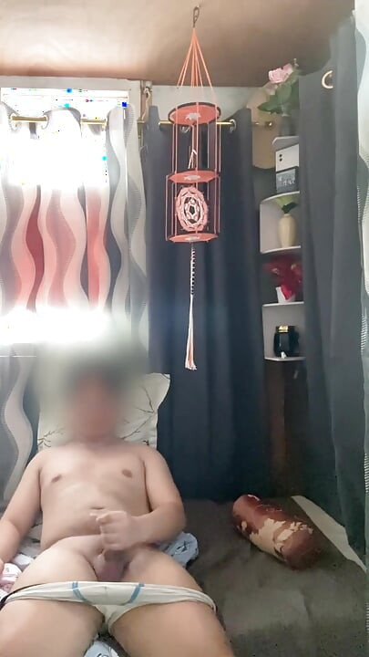 Masturbasi Sambil Mendengarkan Musik