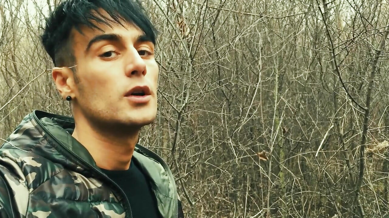 Arab Is Jerking off and Cumshot Is Making Nice dropping of Cum Sound