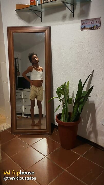 Showing off Naked in Front of My Friend