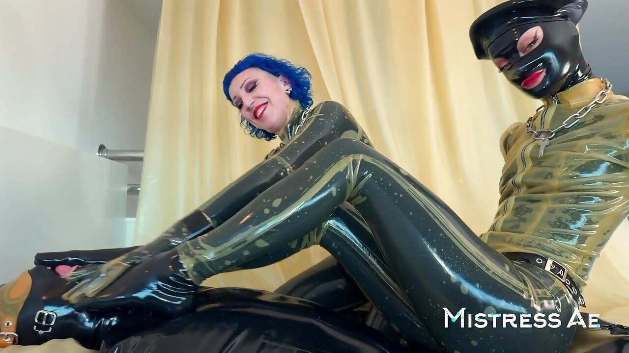 Lateksowa torebka Mistressae i Miss Lilly Obrzeża trójki