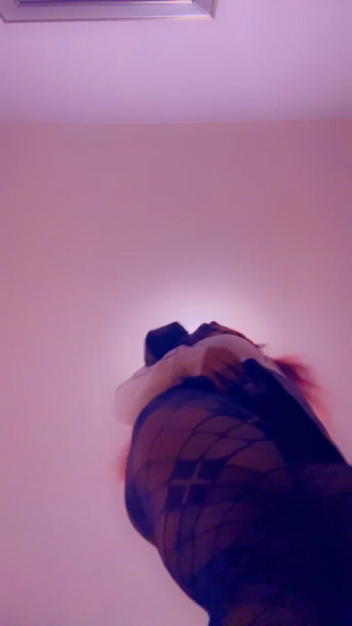 Ass shaking