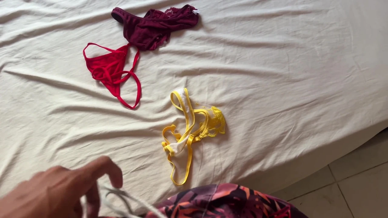 Caught Fucking Her Panties – My Stepsister Ended up Wet and Fucking