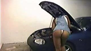 Angela Devi горячая на машине, FM14