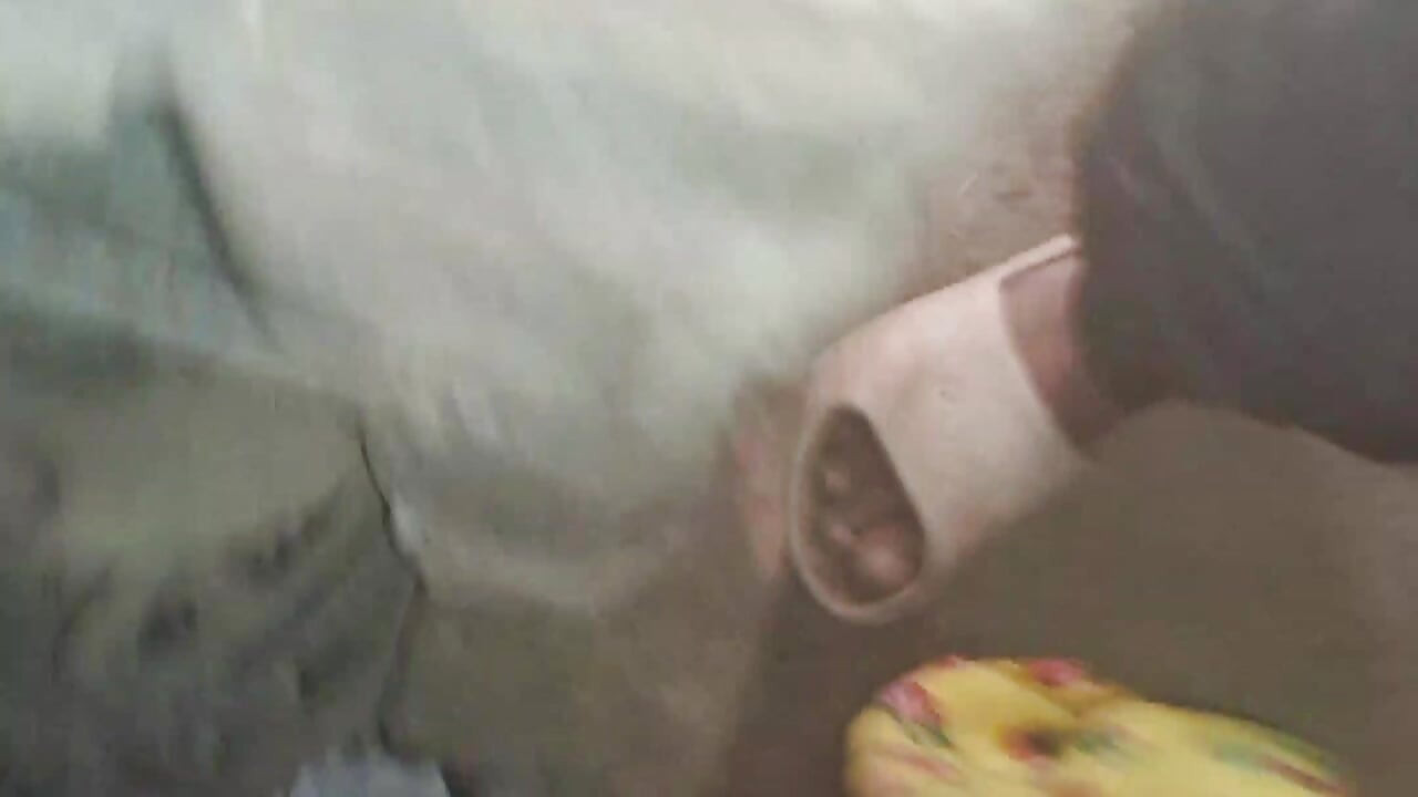 There was no one at home, the wife took advantage of the opportunity, called her boyfriend and quenched her thirst for the baby