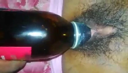 Sri lanka girl beer bottle fun( pussy fun with beer bottle )