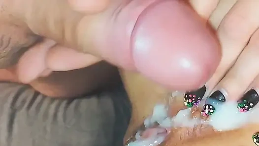 Leidenschaftlicher sex, großer schwanz, klaffende muschi, sperma auf muschi und arsch