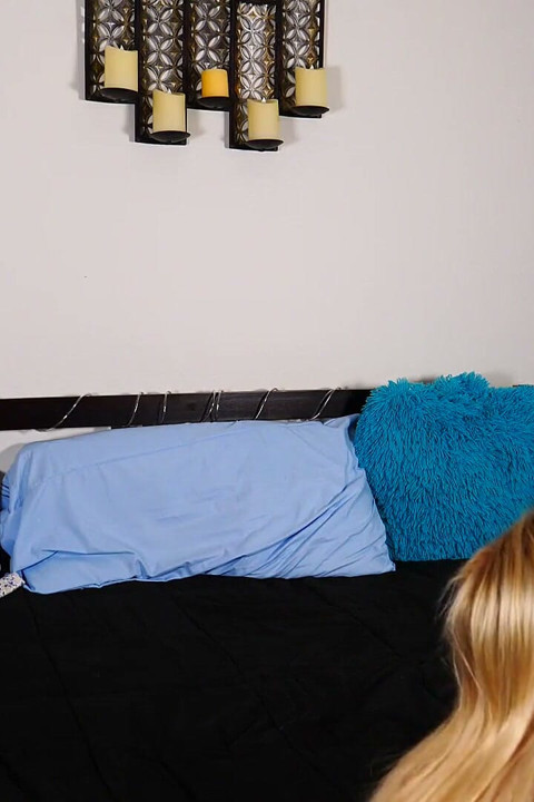Big Booty MILF Came Over and Fucked Me - Syren De Mer - Brad Newman