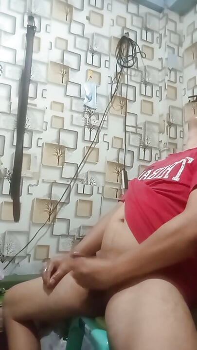 내 옆에 방이 있는 핫한 새아빠 - 그는 잘생겼고, 그는 거대한 자지를 가지고 있어