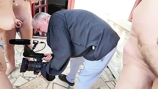 Gangbang hot di balkon kastil p1